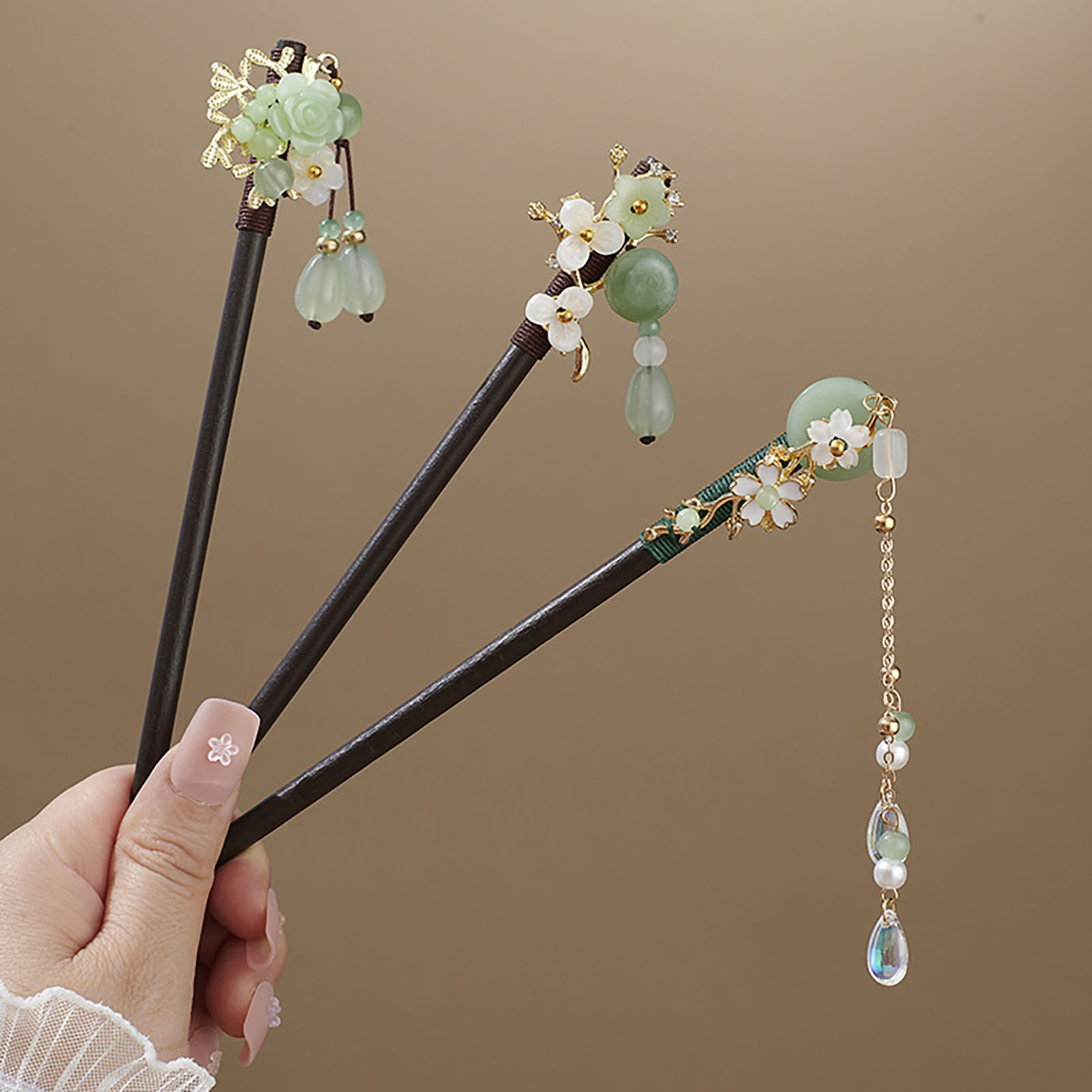 中国風の花のタッセルヘアピンヴィンテージ木製花柄パールヘアス - Florist Supplies のレビューと価格